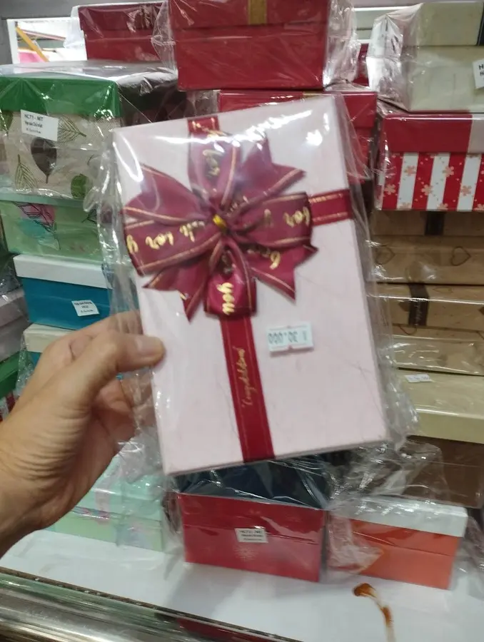 3区のコープマートから１分　画材屋通りには面白いものが有りました