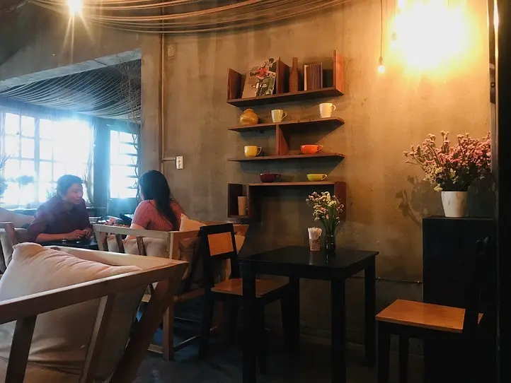 シックな音楽が流れるくつろぎカフェ！ホーチミンの騒がしさを忘れる～She Cafe