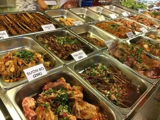 ホーチミンの串焼きと鍋、焼肉店