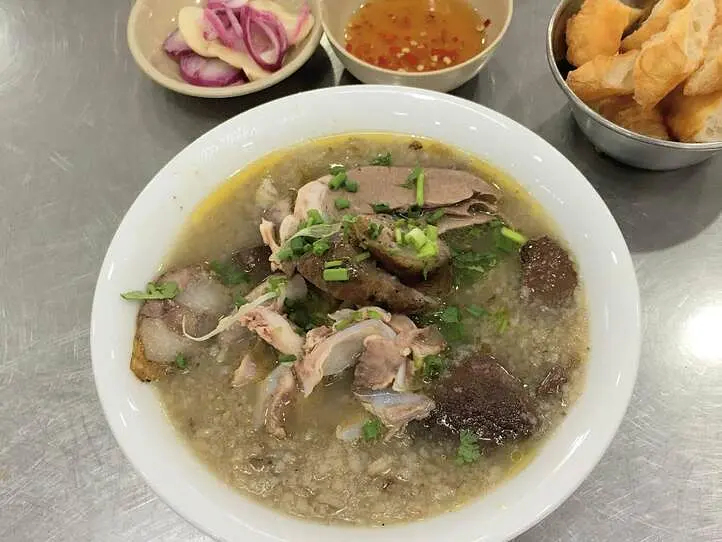 ベトナム風お粥、Chaoの人気店～Chao Long(チャオ・ロン)～