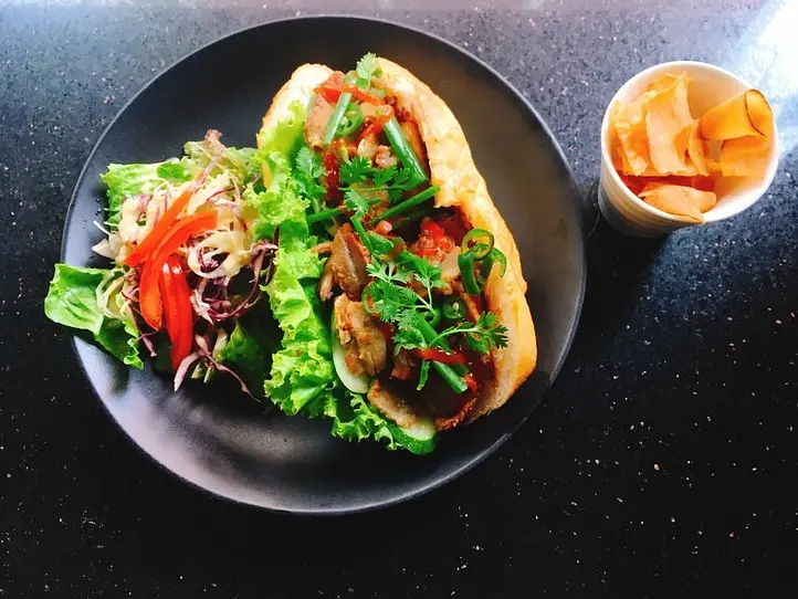 サンドイッチ専門店でおしゃれバインミーを食べよう　～「Journeys Sandwich Café」