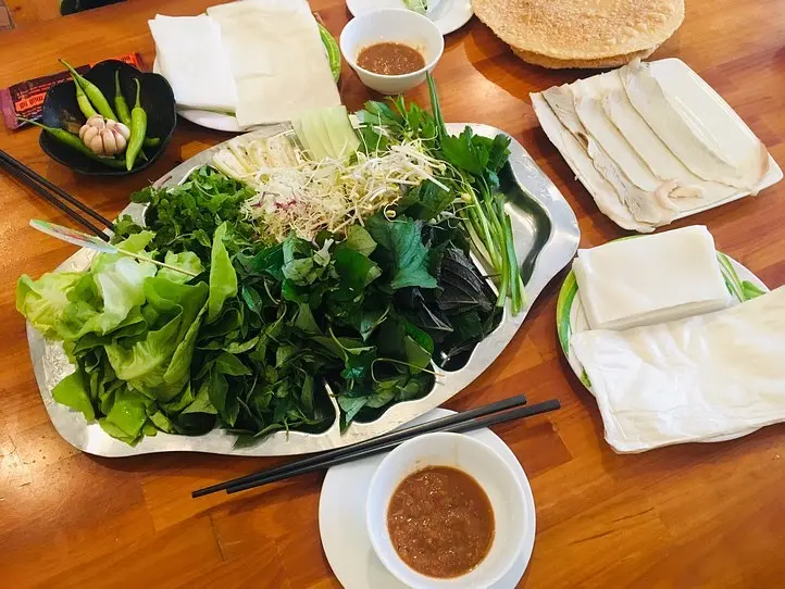 ダナンの2大名物料理と、おすすめレストラン