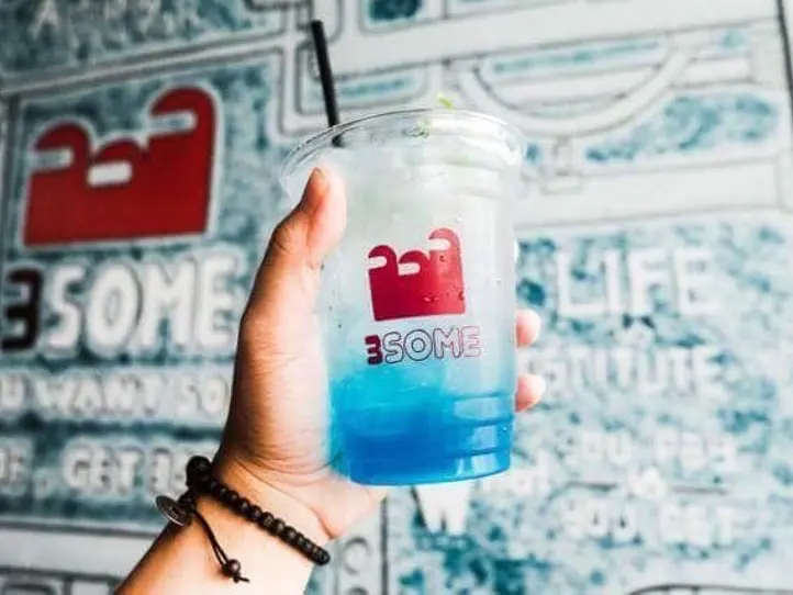 スイーツ感覚で飲めるアイスブレンド～3Some Coffee