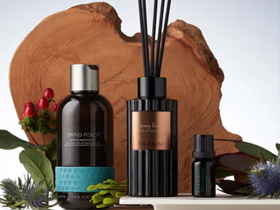 ホテルの一室のようなプライベートルームで日本でも有名なTHANNブランドを贅沢に使う高級スパ