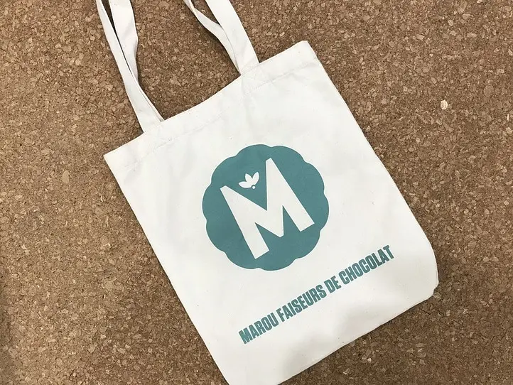 お土産の新定番！2020年春夏におすすめするシンプルで可愛いトートバック３選