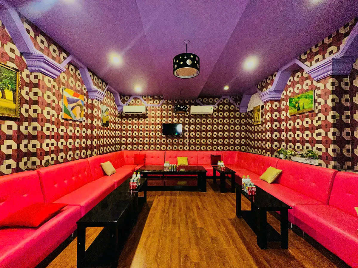 ホーチミンの夜に一味！カラオケ店『フォー・ユー』