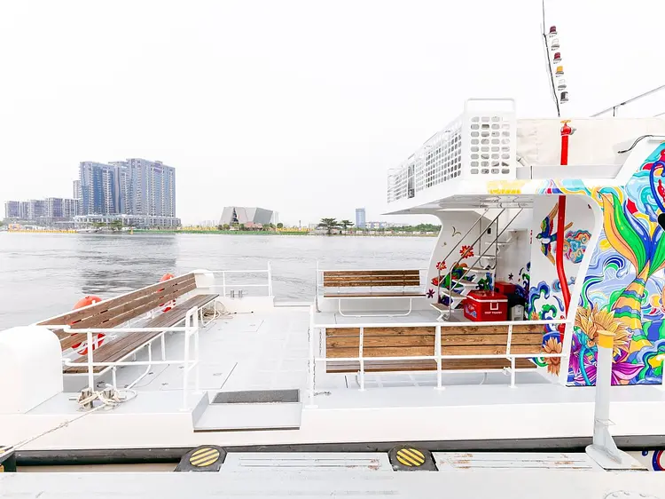 サイゴン・ウォーター・ゴー　サイゴンリバークルーズ