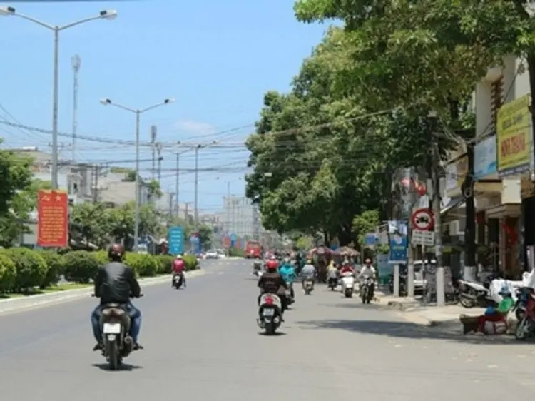 サイゴン・ブルー・トラベル