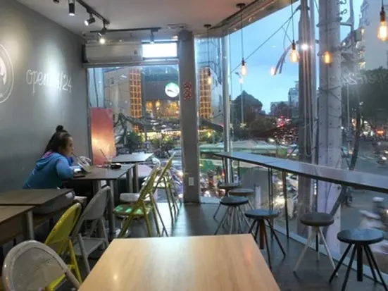 ミスターエイト (ミスター8)