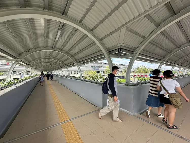 国立大学駅／ホーチミンメトロ