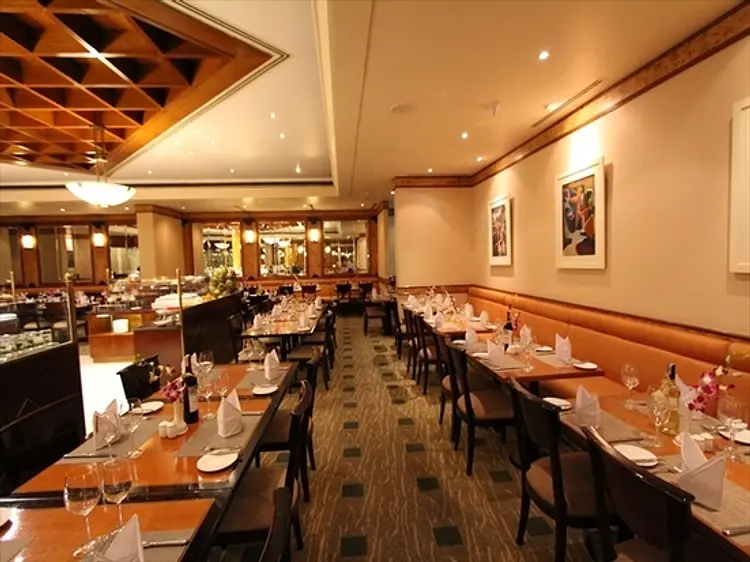 グリル (ダクストンホテルサイゴン内)