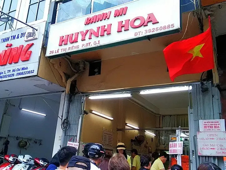 ホーチミン一番のおいしさ！？バインミーの有名店「BANH MI HUYNH HOA（バインミー・フィンホア）」