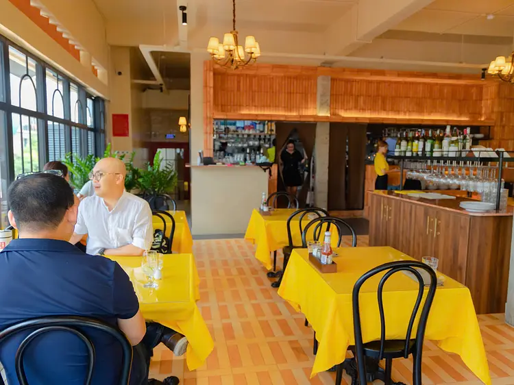 ラントルコート - ソーシャルミーティング