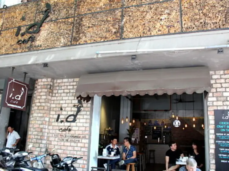 アイディーカフェ (トゥーコアフアン店)