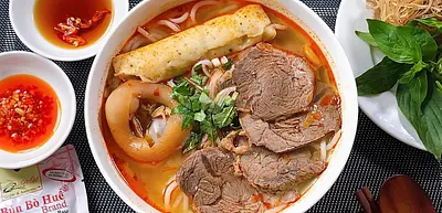 フォーの次はこれ！ベトナム中部の魂を味わう「ブンボーフエ」