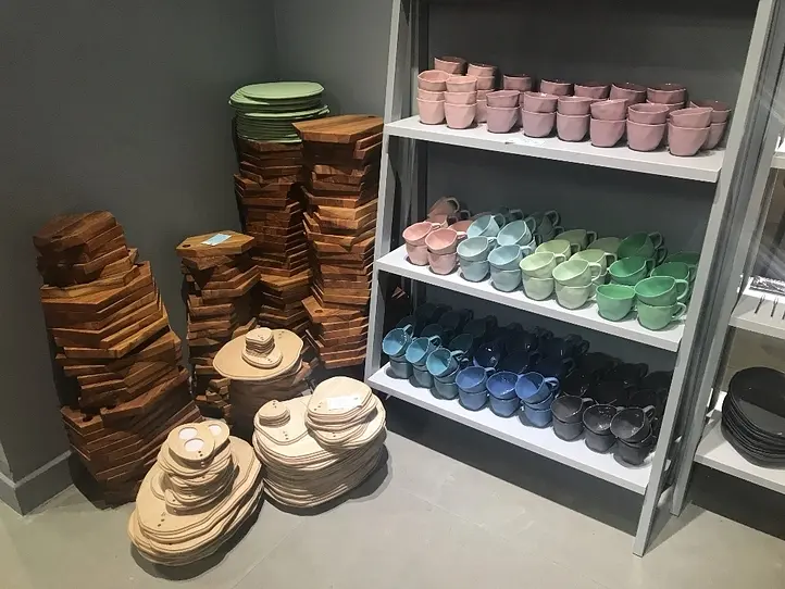 大人気！食器ブランドamaiのアウトレットショップが登場〜amai store-grade b（アマイストアグレードビー）〜