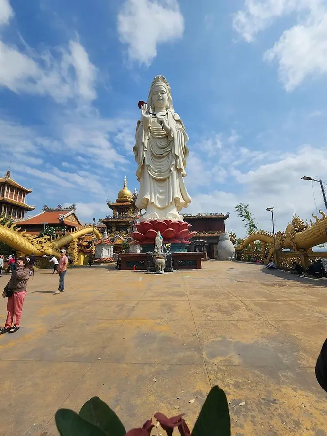 ビンズオン省の必見観光スポット10選｜自然と文化を満喫する週末旅行ガイド