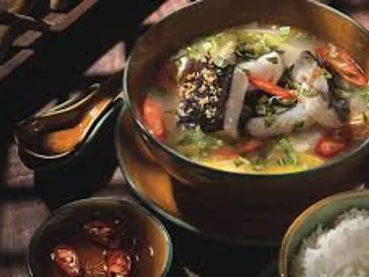 ベップ・ ニャ ・ルク・ ティン ・レストラン