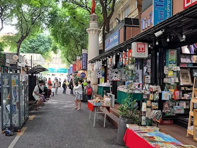 グエン・ヴァン・ビン書店街
