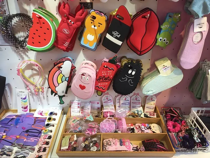 ベトナムのリノベーションアパートで、おしゃれな雑貨屋巡りを楽しむ