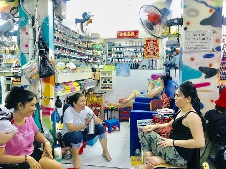 ベンタイン市場目の前！ネイルストリートで激安250円のローカルネイル体験