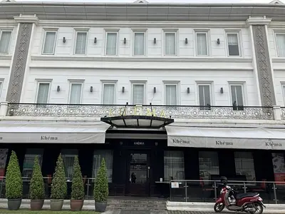 　【プノンペン】フレンチスタイルの建物がすてきなカフェ・レストラン２つ