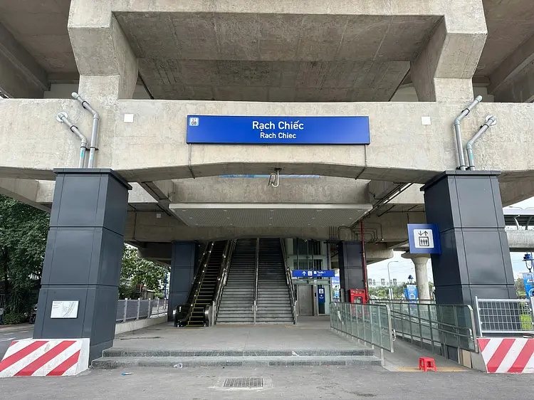 ラッチ・チエック駅／ホーチミンメトロ