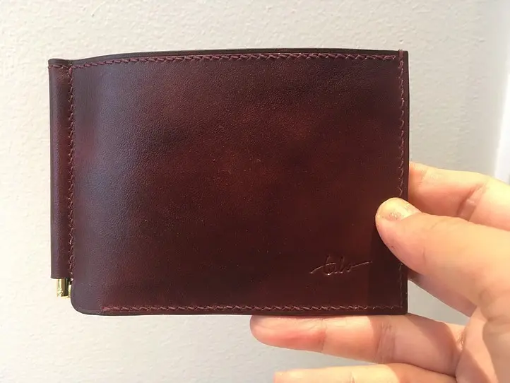 　オーダーメイドの革財布が作れるお店「tabo leather」