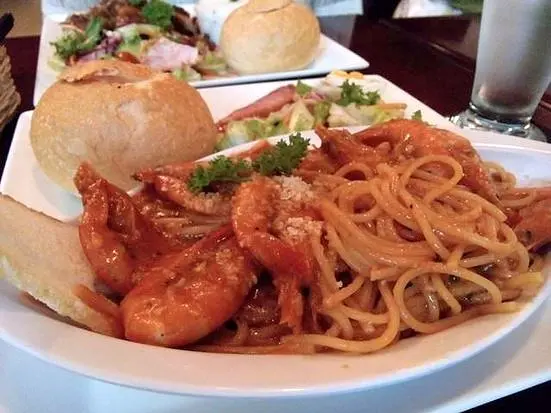 ザ・ファースト バー