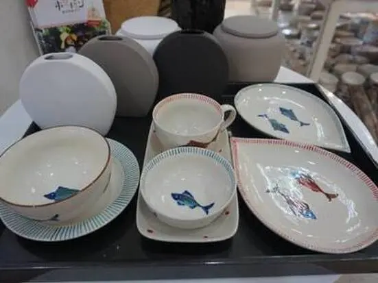 バッチャン焼きも！かわいい食器が何でも揃う ユエン・ホーム！