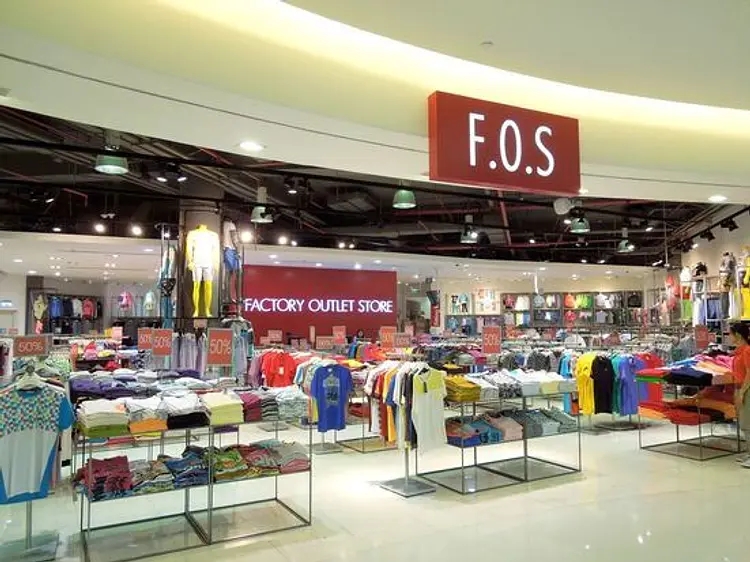 FOS（クレセントモール）