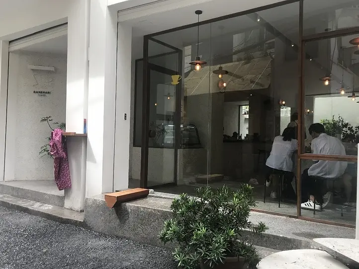 ベンタン市場近く！コーヒーや抹茶にこだわった穴場カフェ〜DANSHARI COFFEE（ダンシャリコーヒー）〜