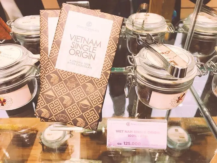 ベトナム産チョコレートの専門店〜D