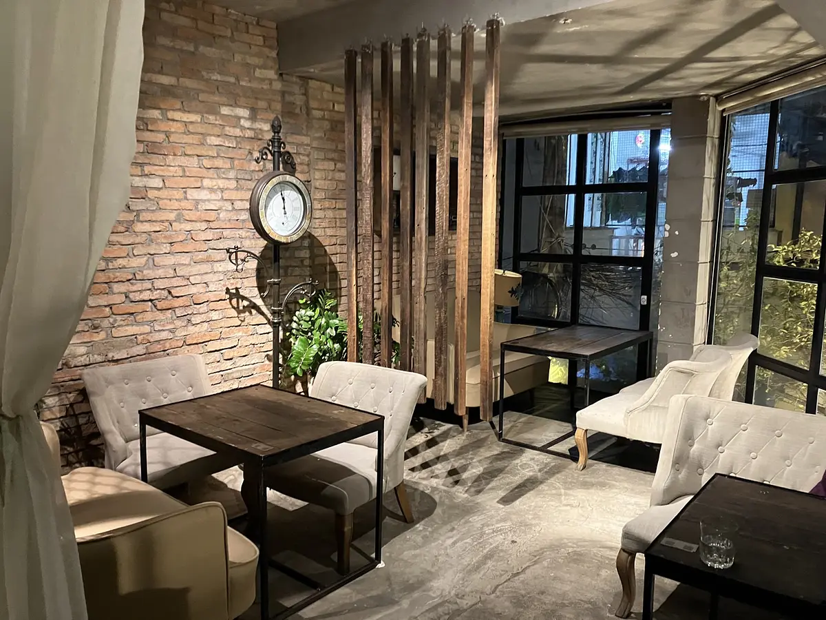 　パーティエリアがあったり、寝転がれたり…さまざまな使い方ができるおすすめカフェ