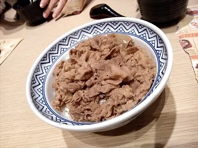 吉野家の牛丼 image