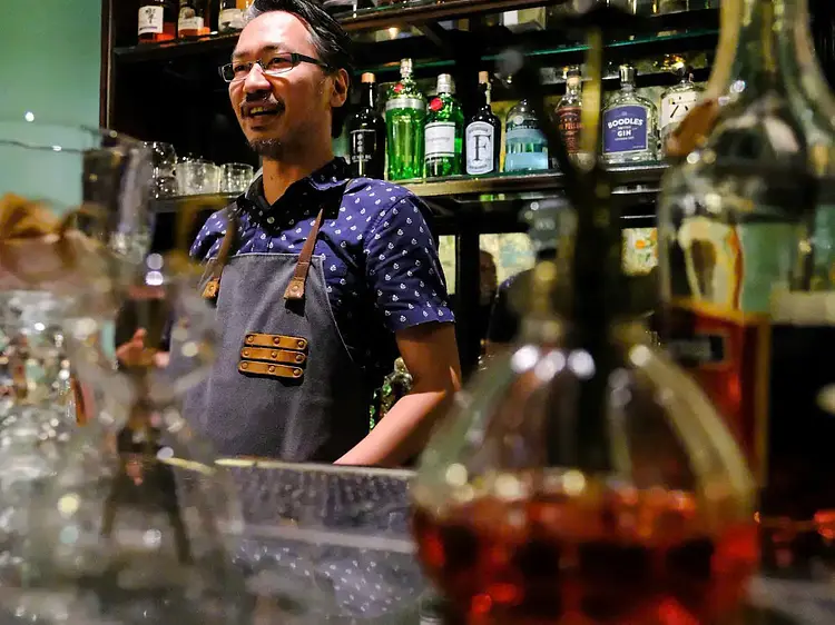 コヘイス・バー – カクテルズ＆タパス