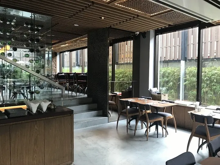 コスパ最高！開放的なレストランでお得なランチを楽しもう〜Twenty21one Restaurant〜