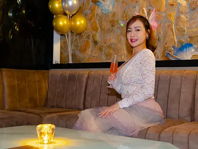 Yu Lounge Premium