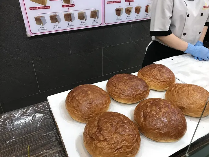 テレビ東京で紹介！ホーチミン限定のハワイブレッドを食べてみよう〜山崎パン