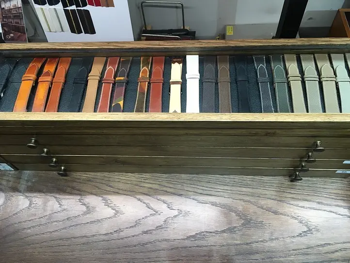 　オーダーメイドの革財布が作れるお店「tabo leather」