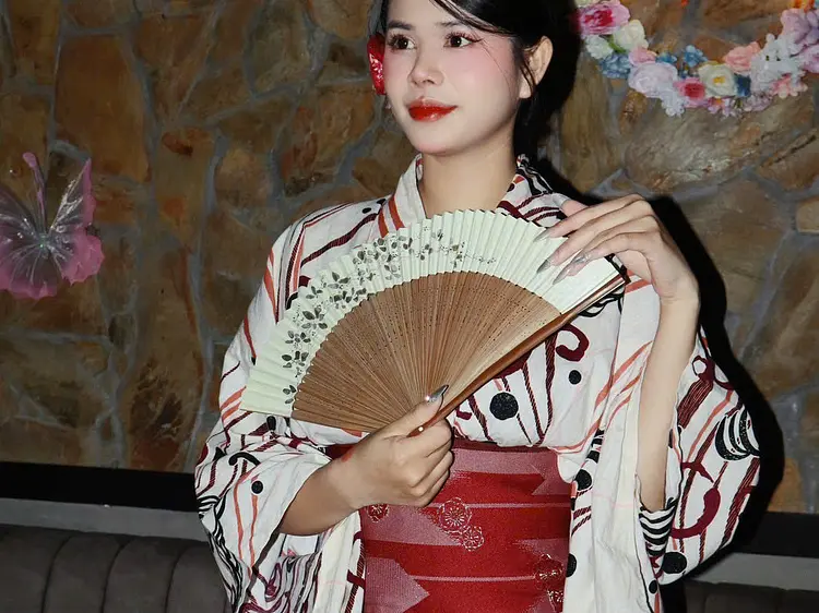 NOSTALGIA Lounge by Yu 「YU LOUNGE Premium」