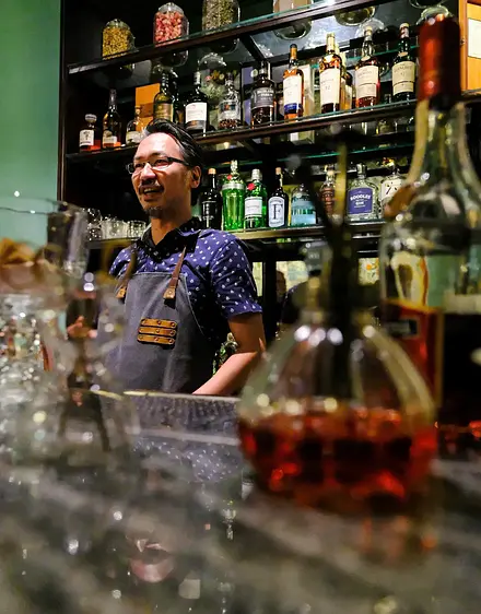 コヘイス・バー – カクテルズ＆タパス