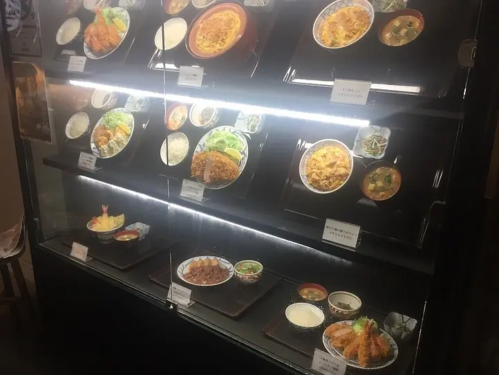 レタントンで美味しいトンカツを食べよう