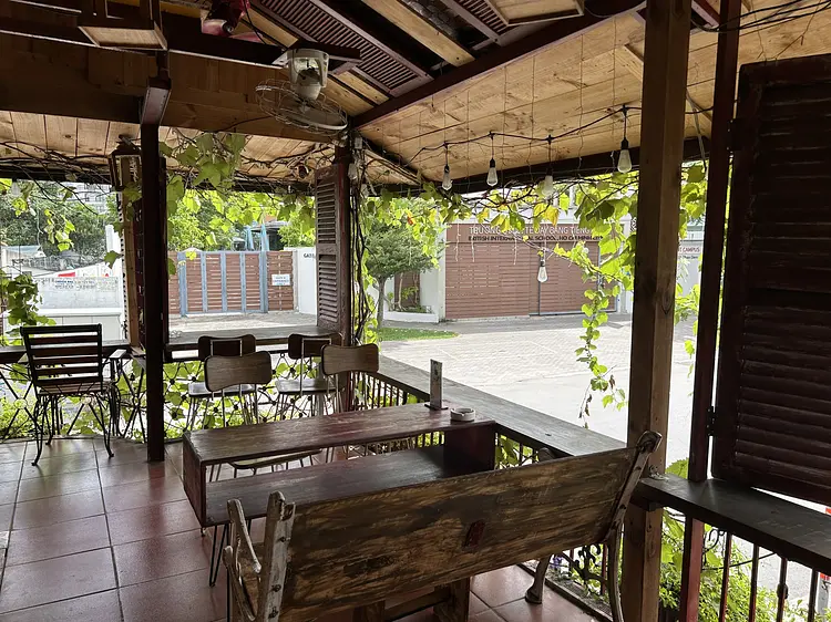 ボンジュール・カフェ・ジ・アート 