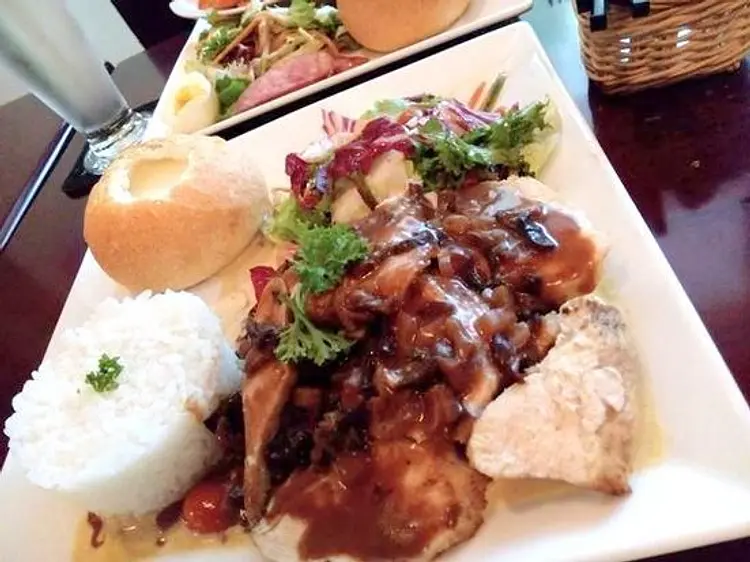 ザ・ファースト バー