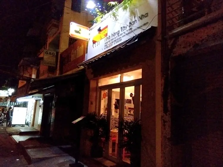 タパス サイゴン