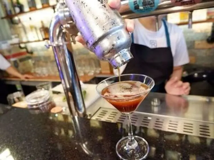 アールスクエア