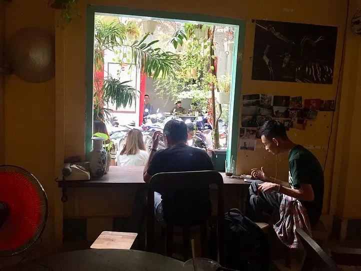 誰にも教えたくない超隠れ家カフェ