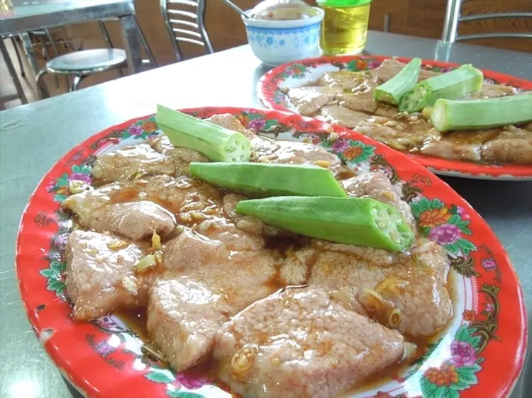 ラウ・イェー・ドゥック・ドゥン