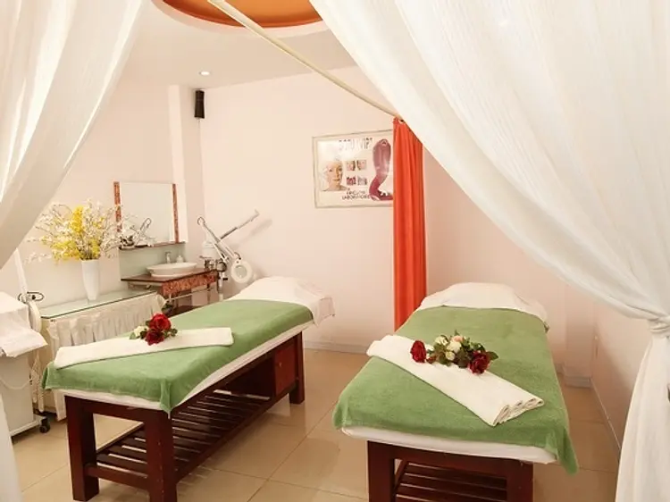 アルマーニ・スパ